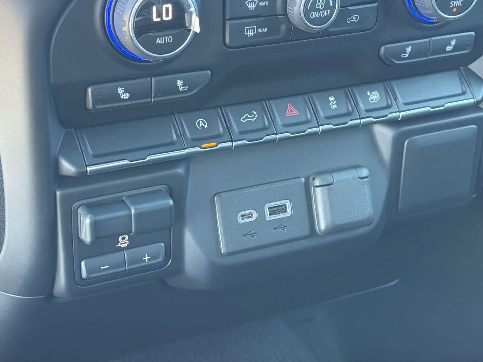 Thumbnail: 2022 Chevrolet Silverado 1500 - 24