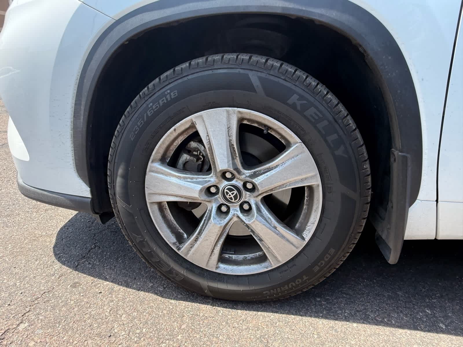 2023 Toyota Highlander LE 6