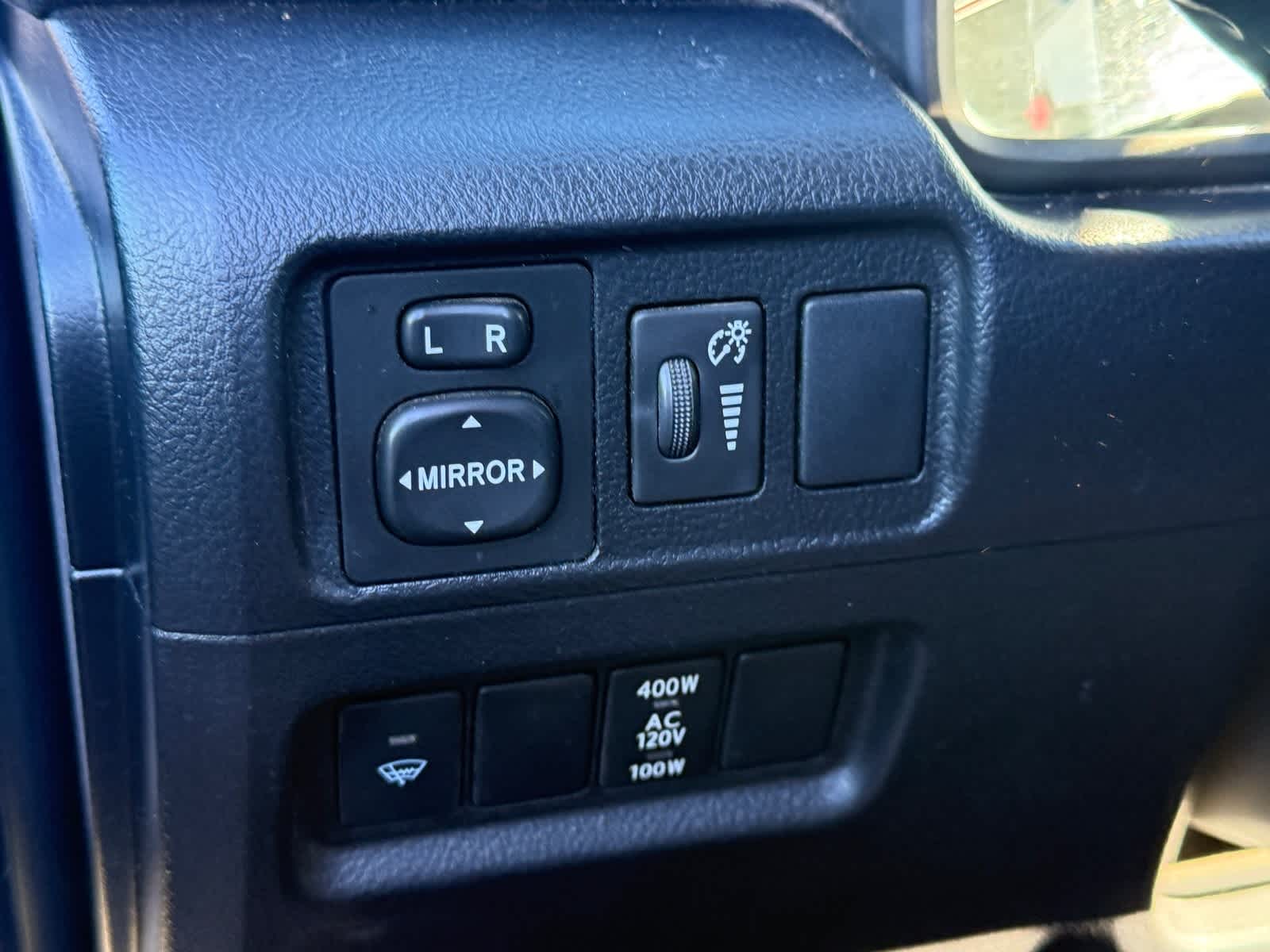 Thumbnail: 2019 Toyota 4Runner - 17