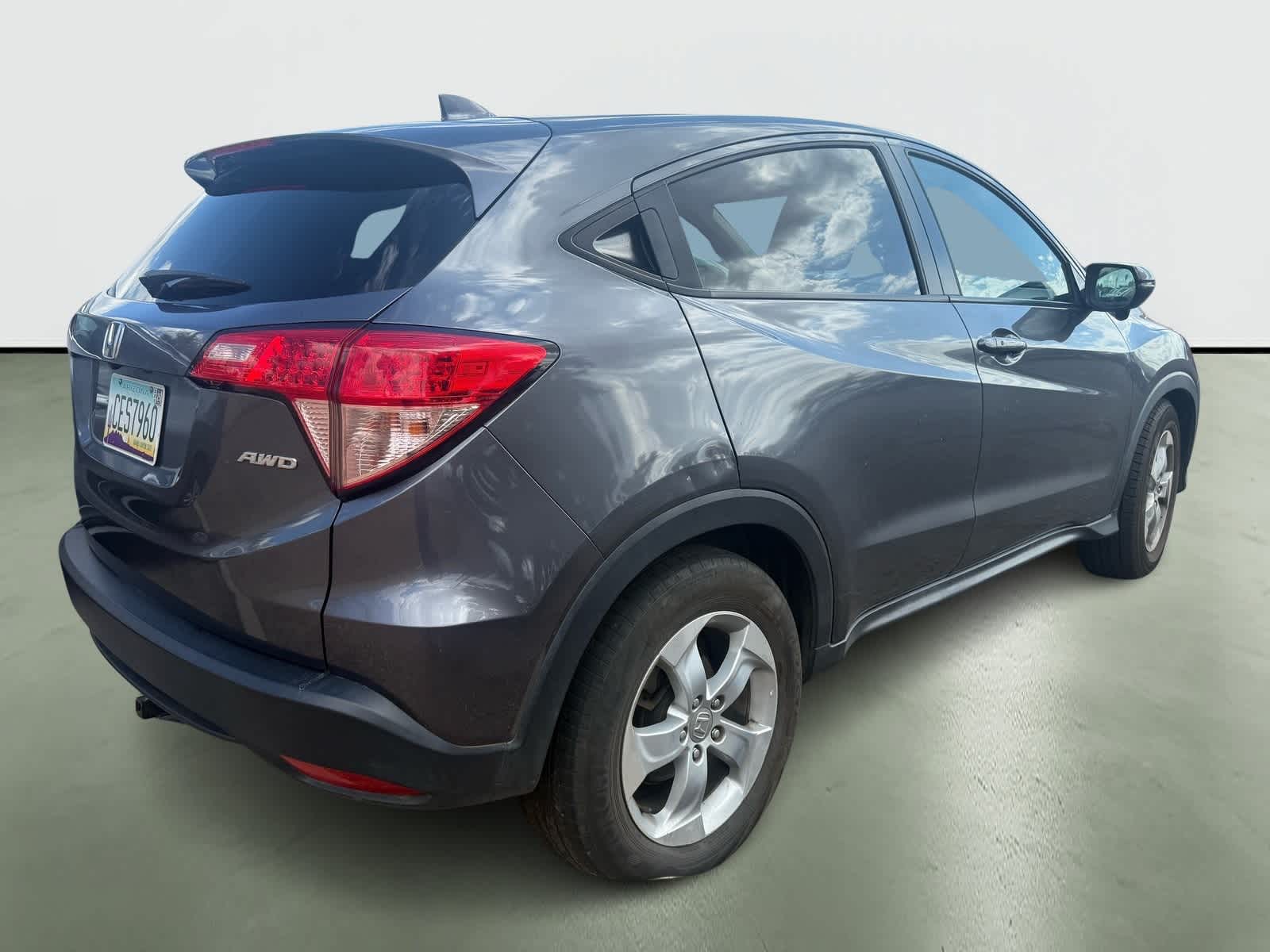 Thumbnail: 2016 Honda HR-V - 4