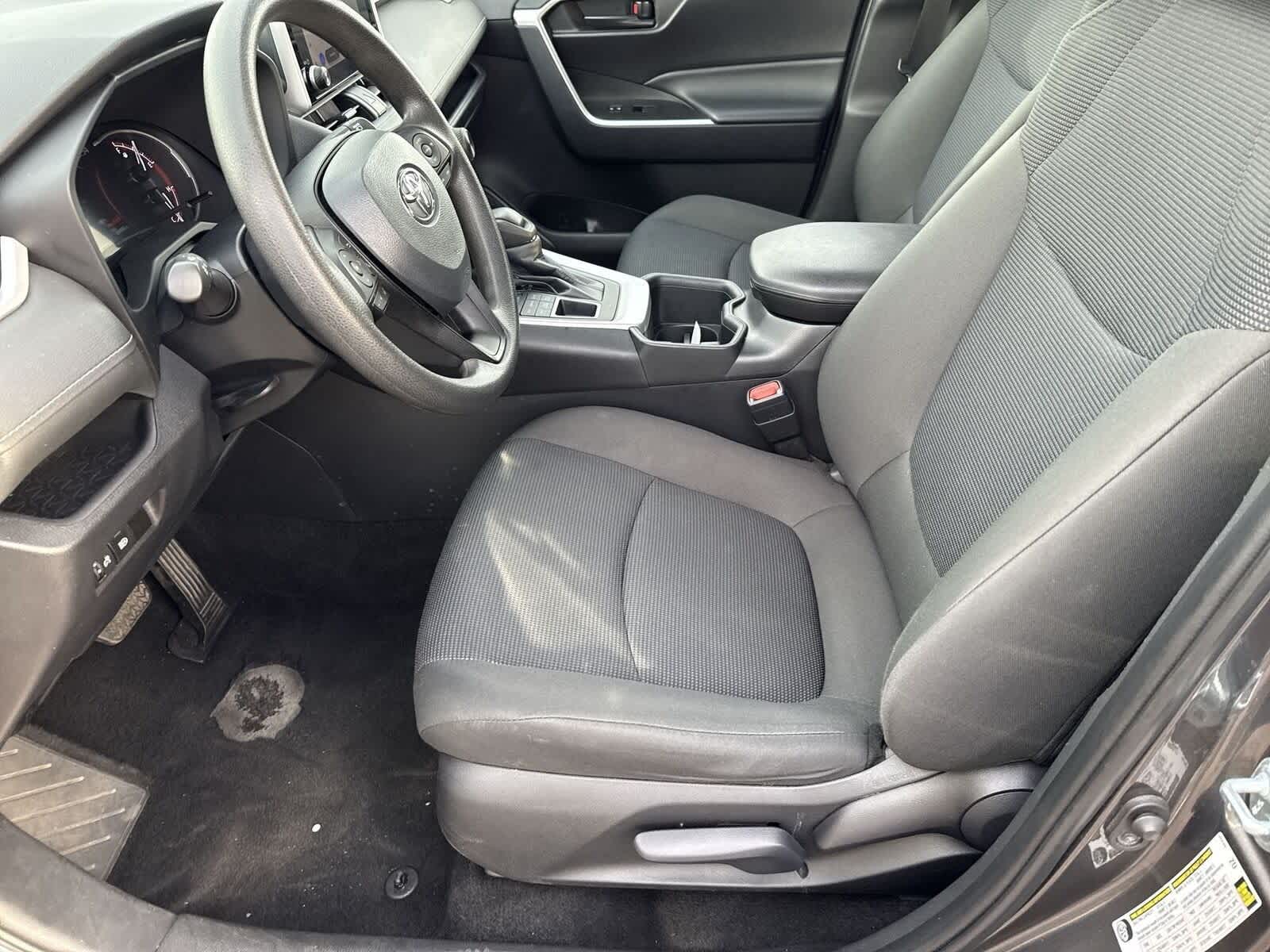 Thumbnail: 2024 Toyota RAV4 - 17