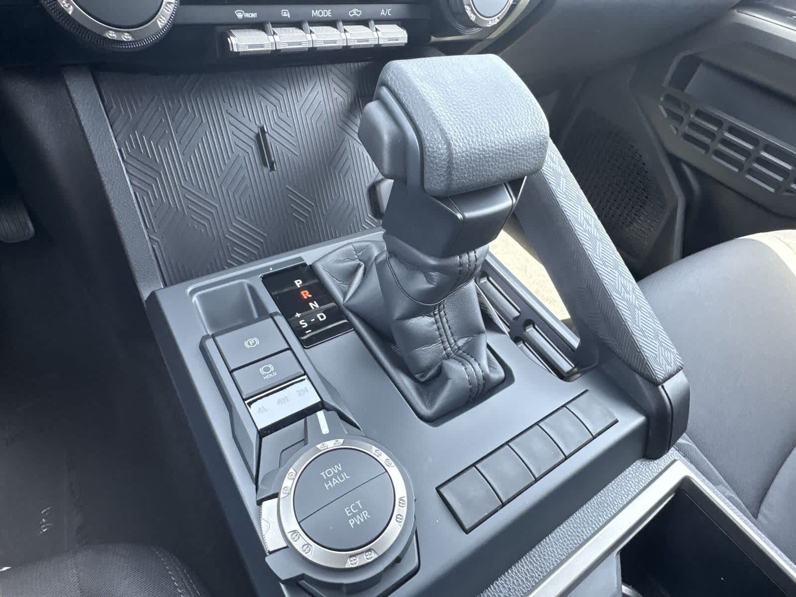 Thumbnail: 2025 Toyota Tacoma - 25