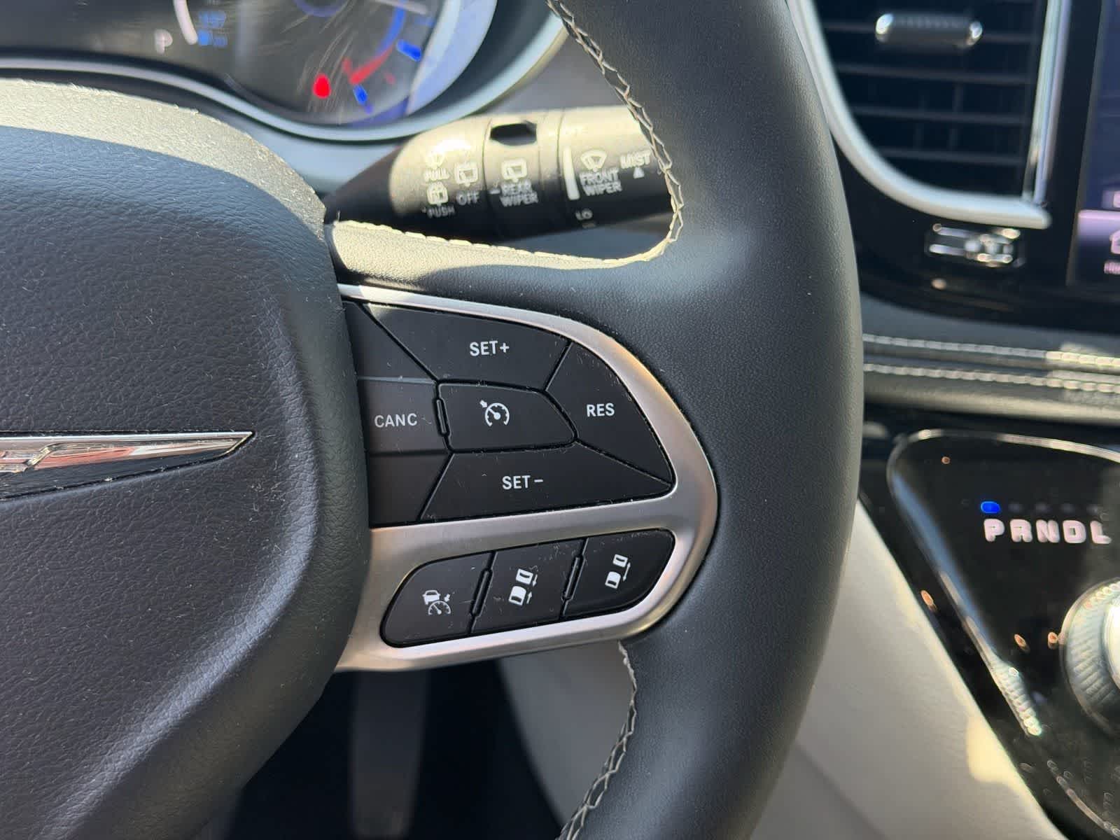 Thumbnail: 2024 Chrysler Pacifica - 13