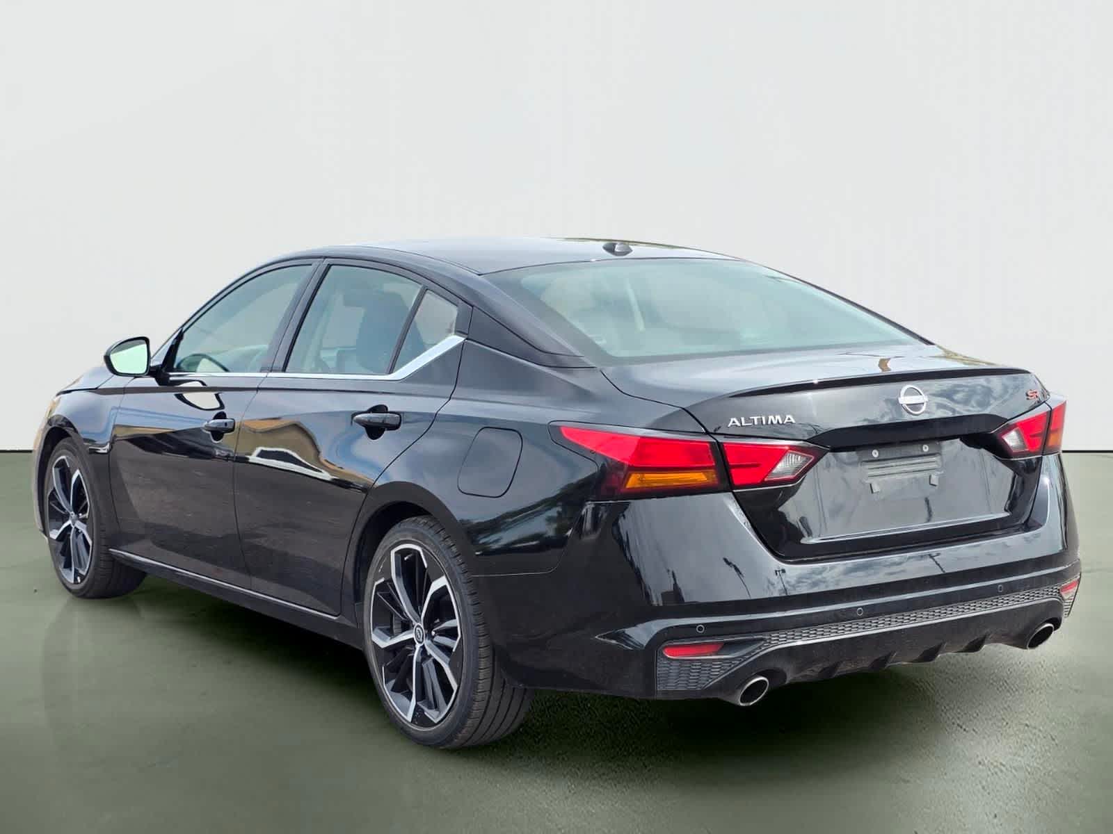 Thumbnail: 2024 Nissan Altima - 4
