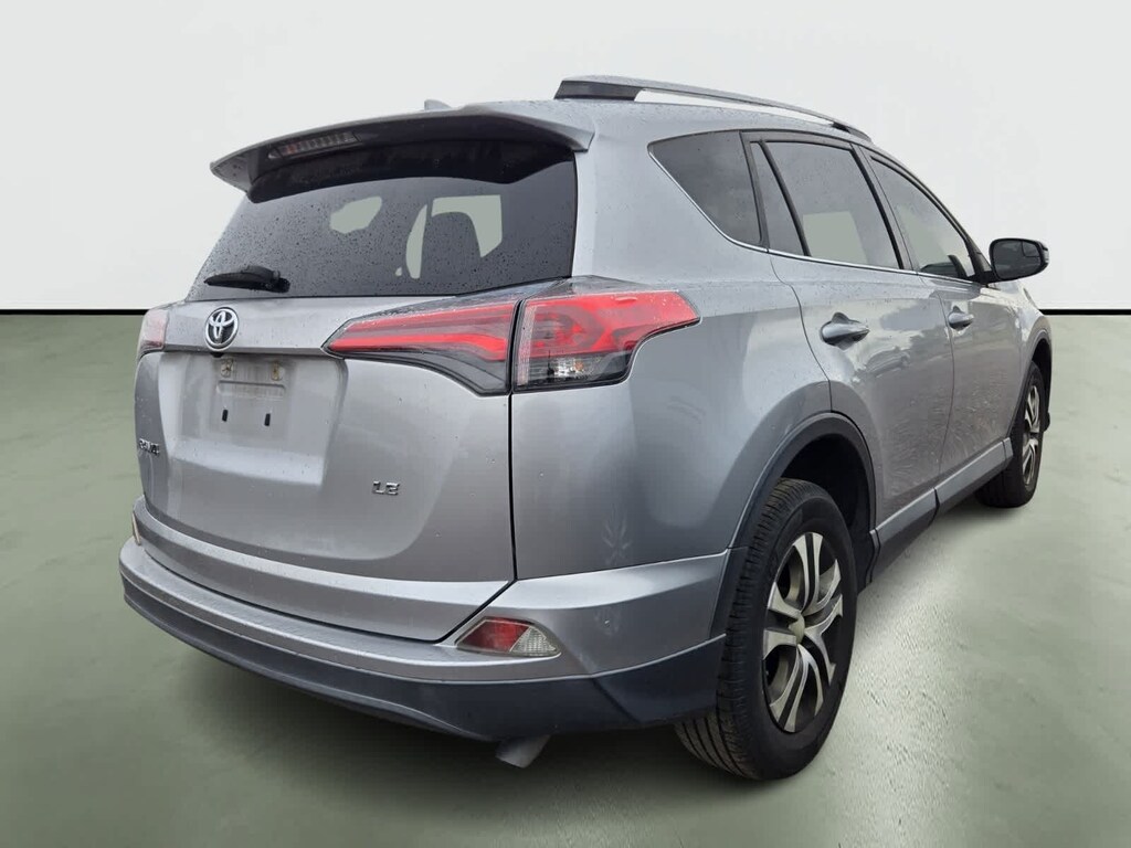 Used 2018 Toyota RAV4 LE SUV