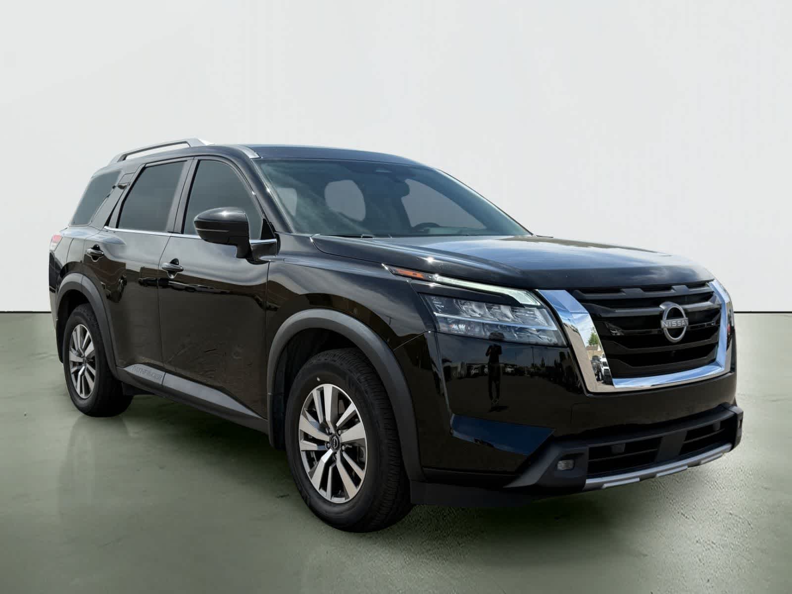 Thumbnail: 2022 Nissan Pathfinder - 6