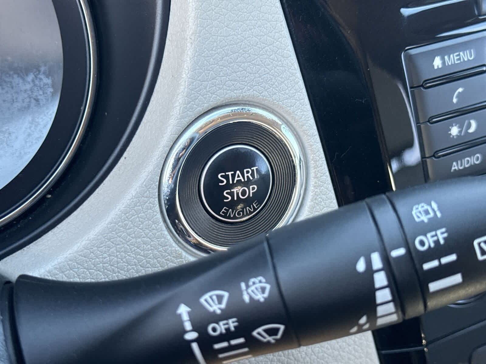 Thumbnail: 2020 Nissan Rogue Sport - 25