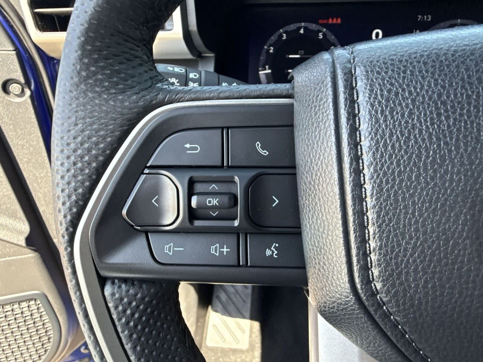 2024 Toyota Tacoma TRD Off-Road 28