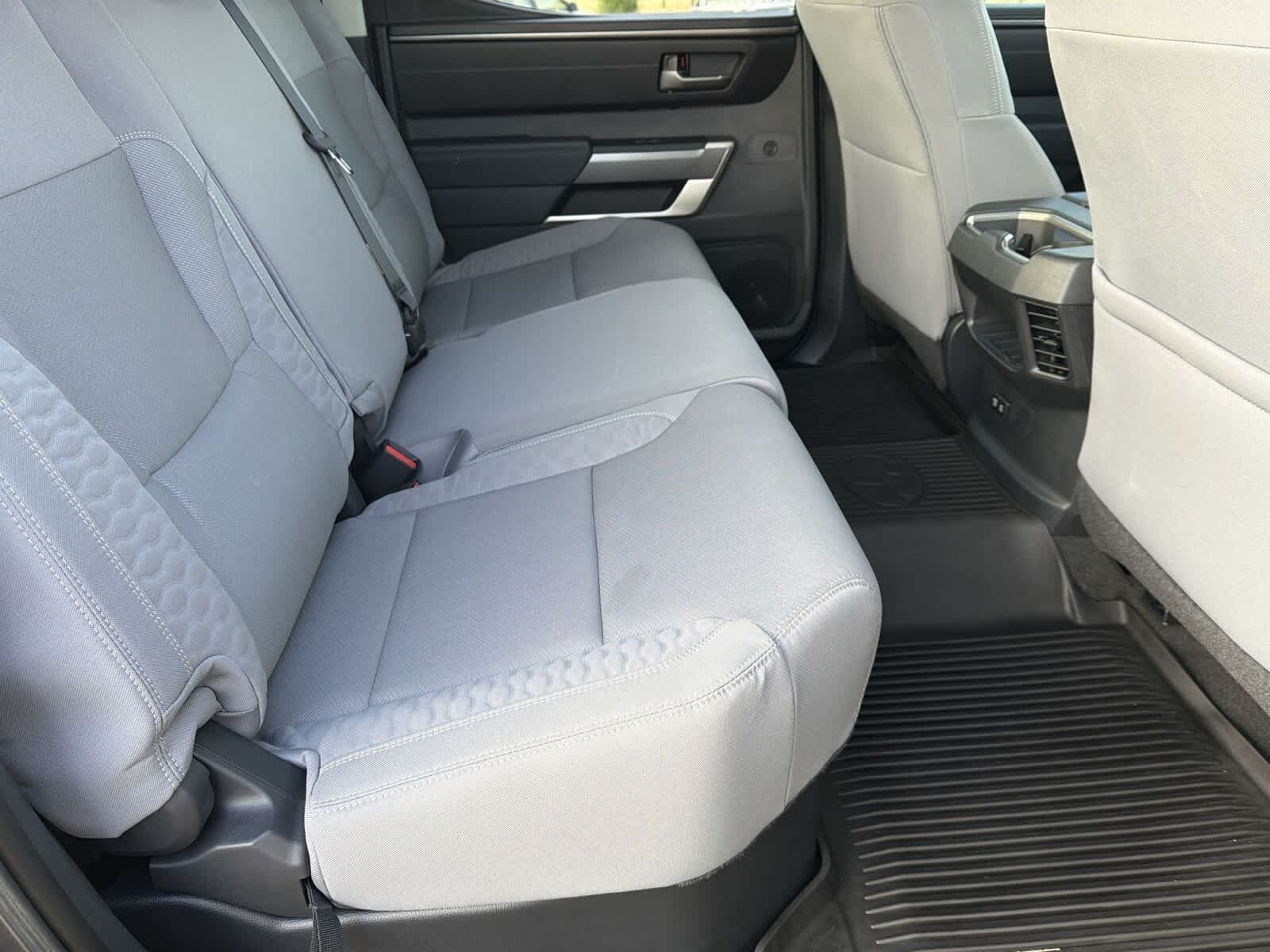 Thumbnail: 2024 Toyota Tundra - 13