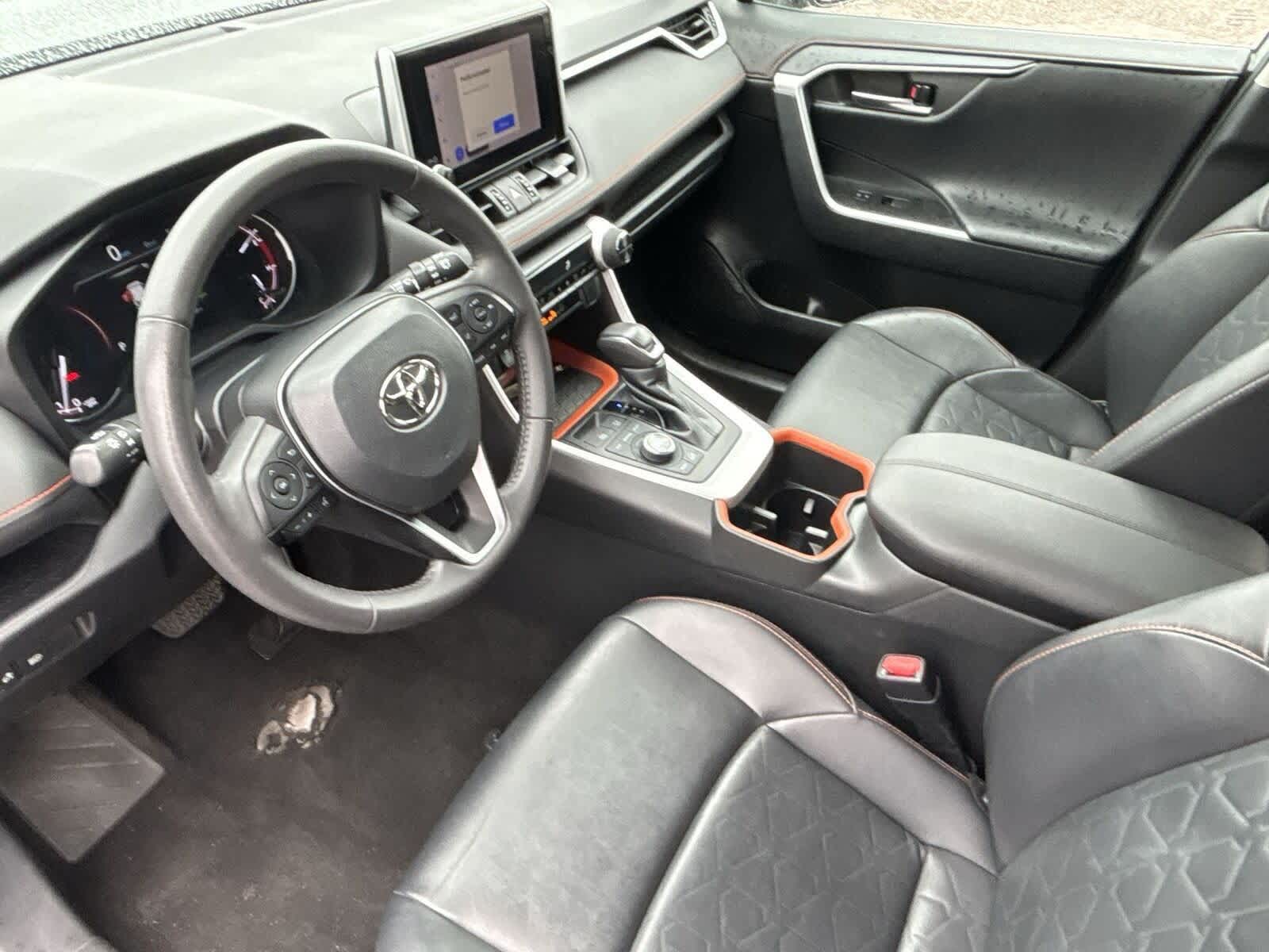 Thumbnail: 2023 Toyota RAV4 - 20