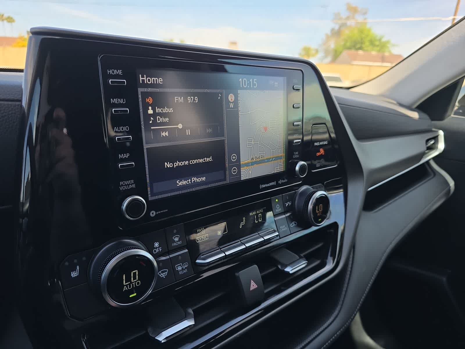 Thumbnail: 2022 Toyota Highlander - 21