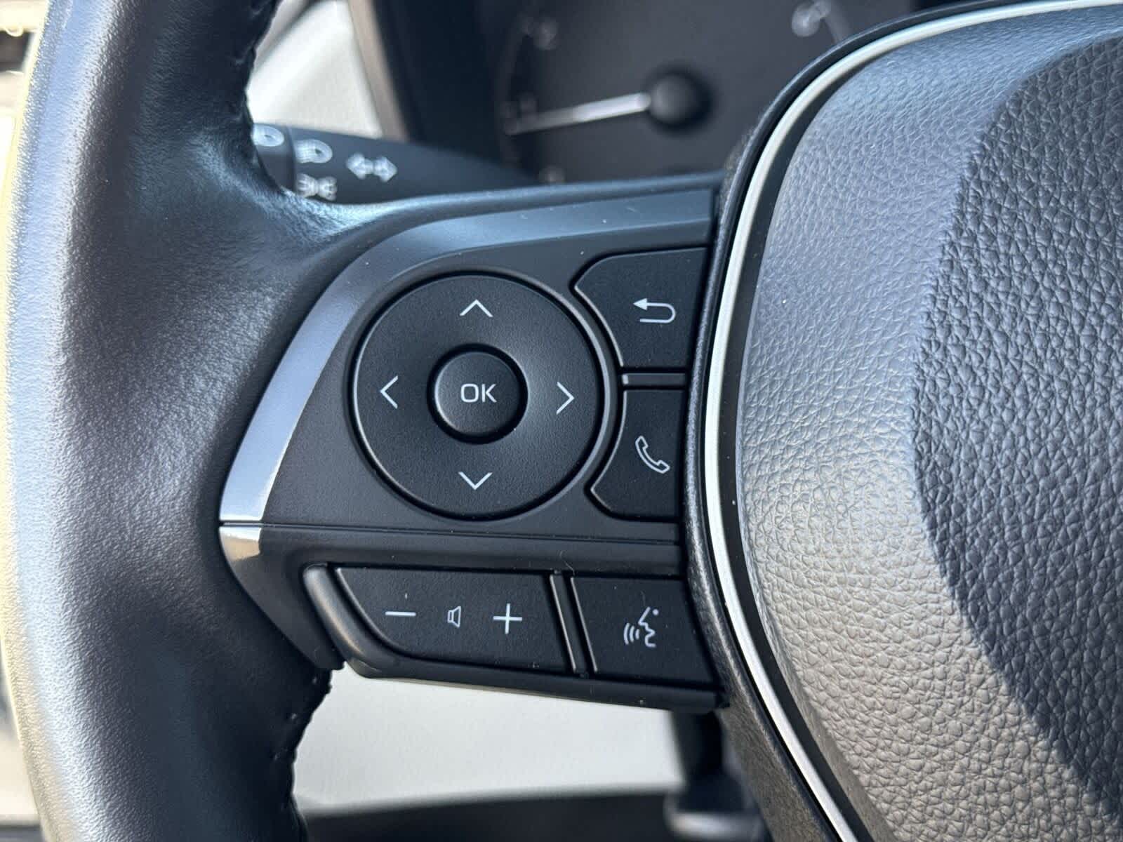 Thumbnail: 2024 Toyota Corolla Cross - 28