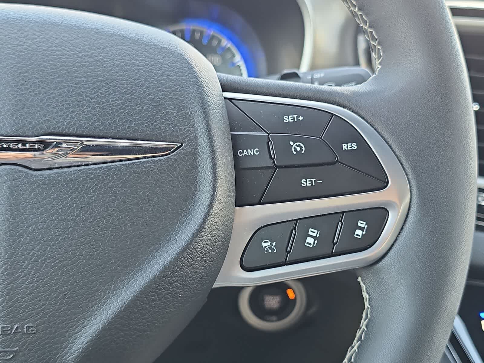 Thumbnail: 2025 Chrysler Pacifica - 29
