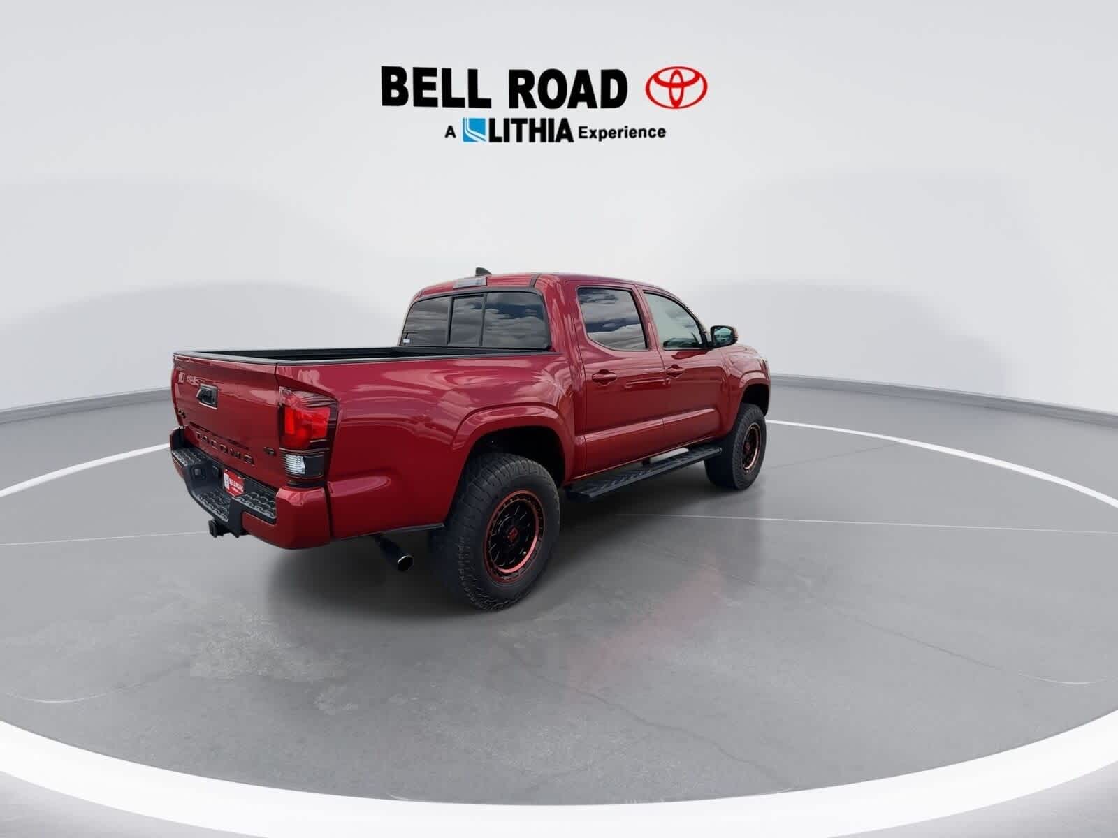 2023 Toyota Tacoma SR 8
