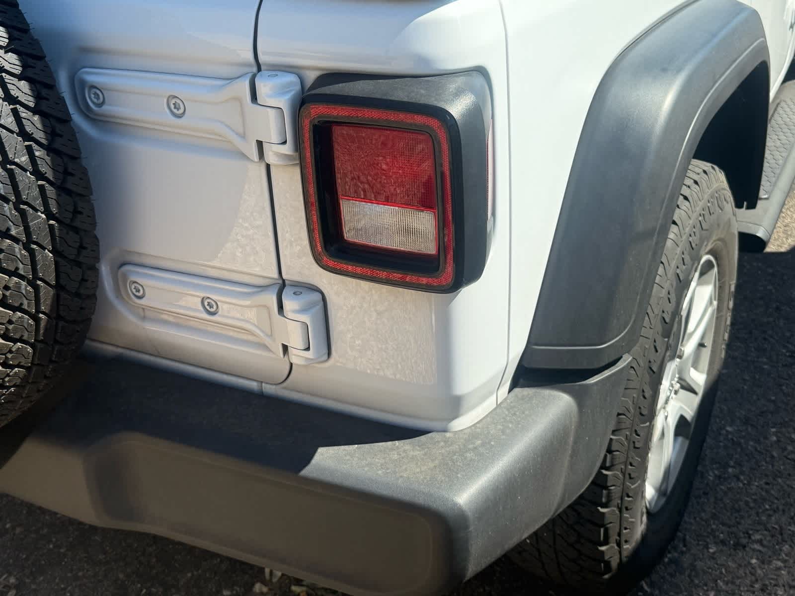 Thumbnail: 2021 Jeep Wrangler - 16