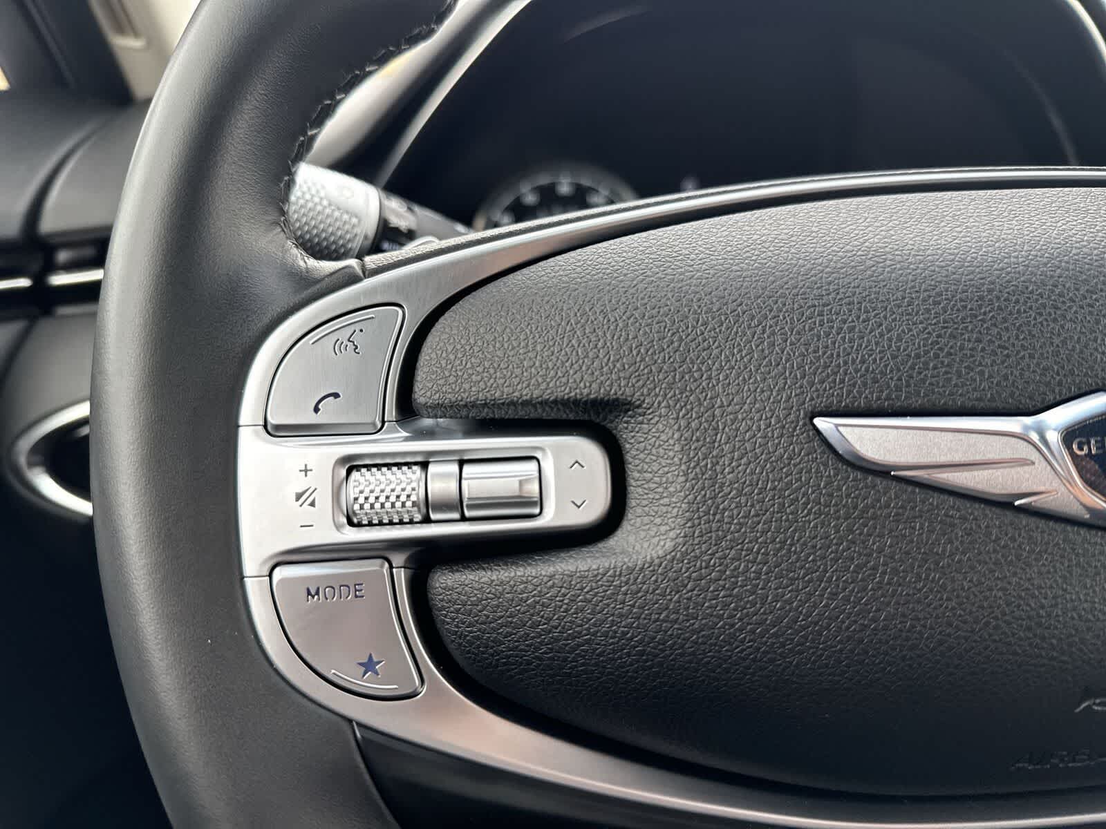 Thumbnail: 2025 Genesis GV70 - 28