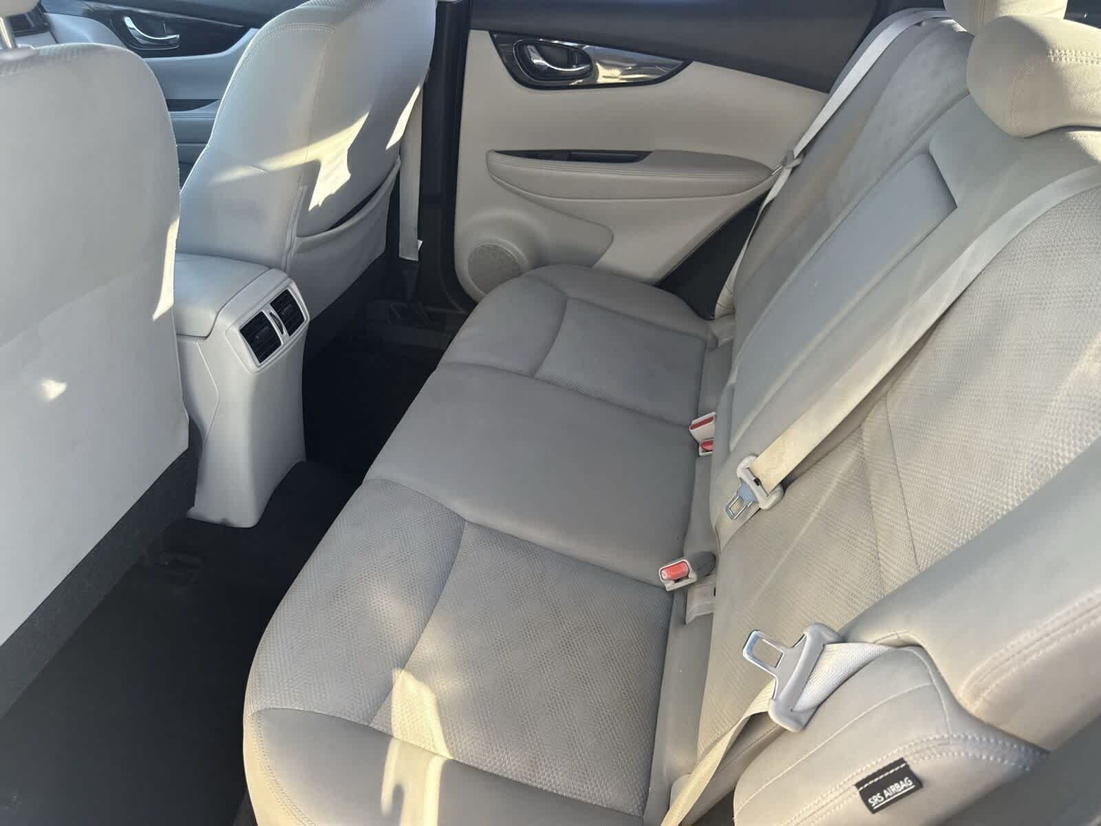 Thumbnail: 2020 Nissan Rogue Sport - 14