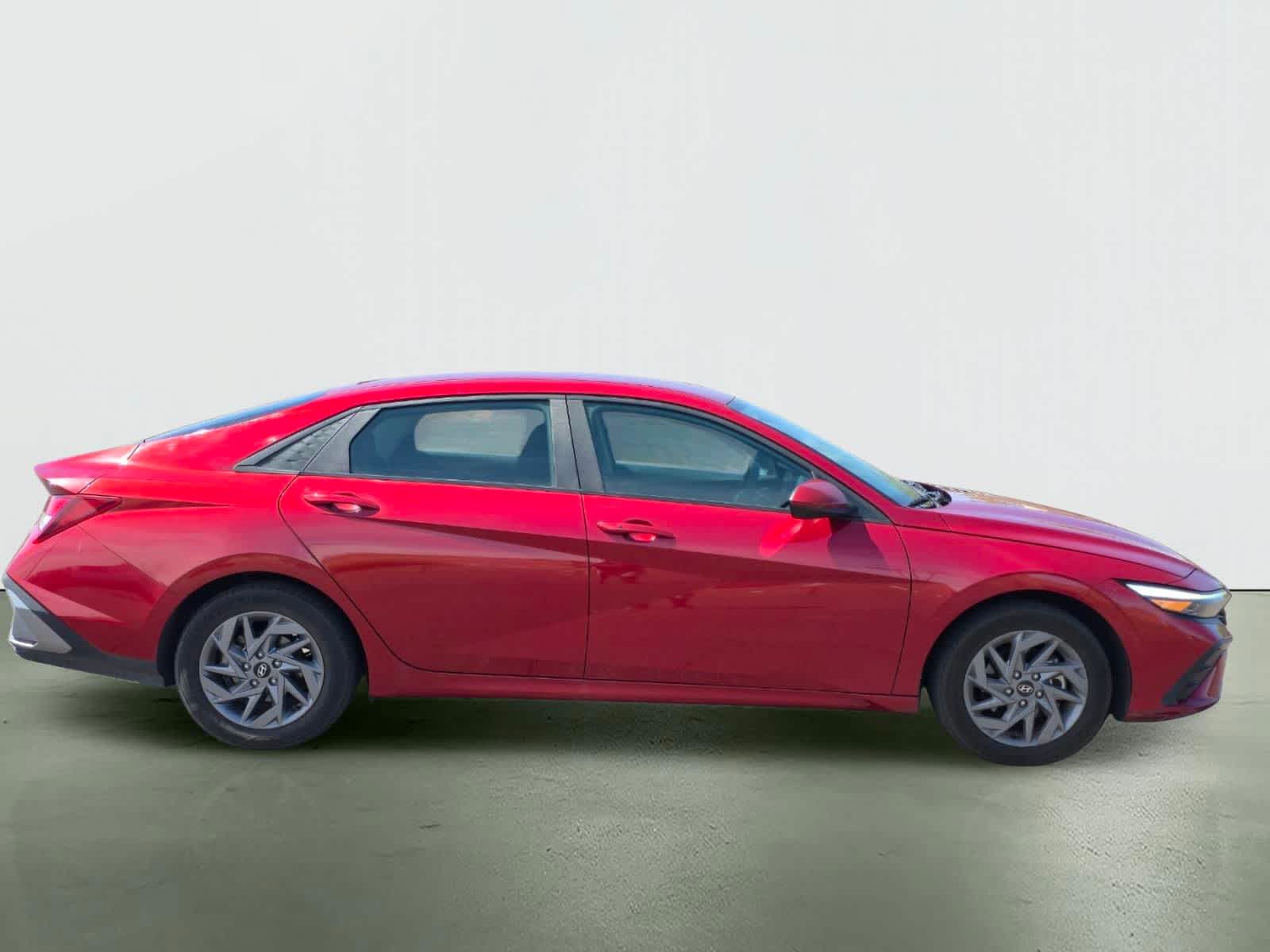 Thumbnail: 2024 Hyundai Elantra - 7