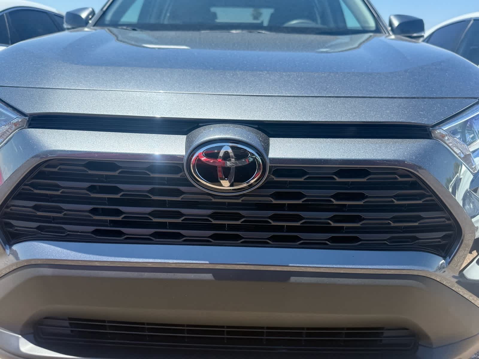 Thumbnail: 2021 Toyota RAV4 - 8