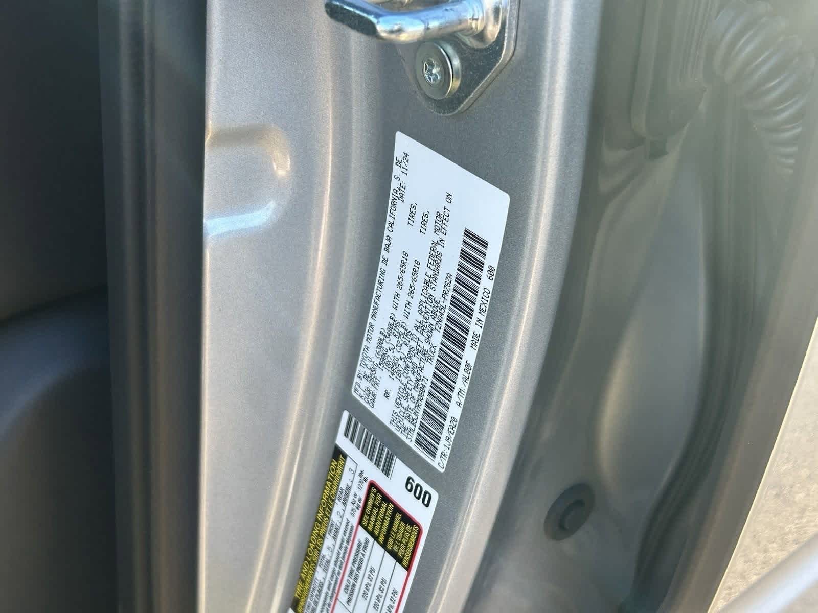 Thumbnail: 2024 Toyota Tacoma - 25
