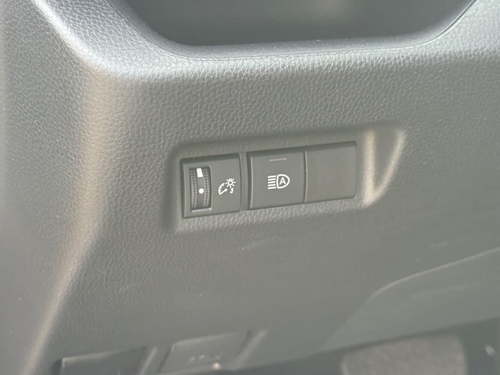 Thumbnail: 2025 Toyota RAV4 - 21