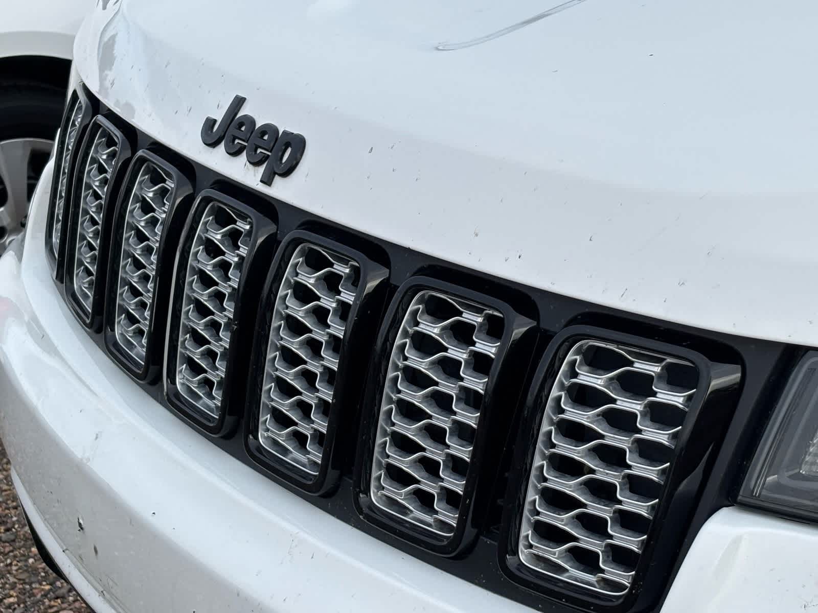 Thumbnail: 2021 Jeep Grand Cherokee - 16