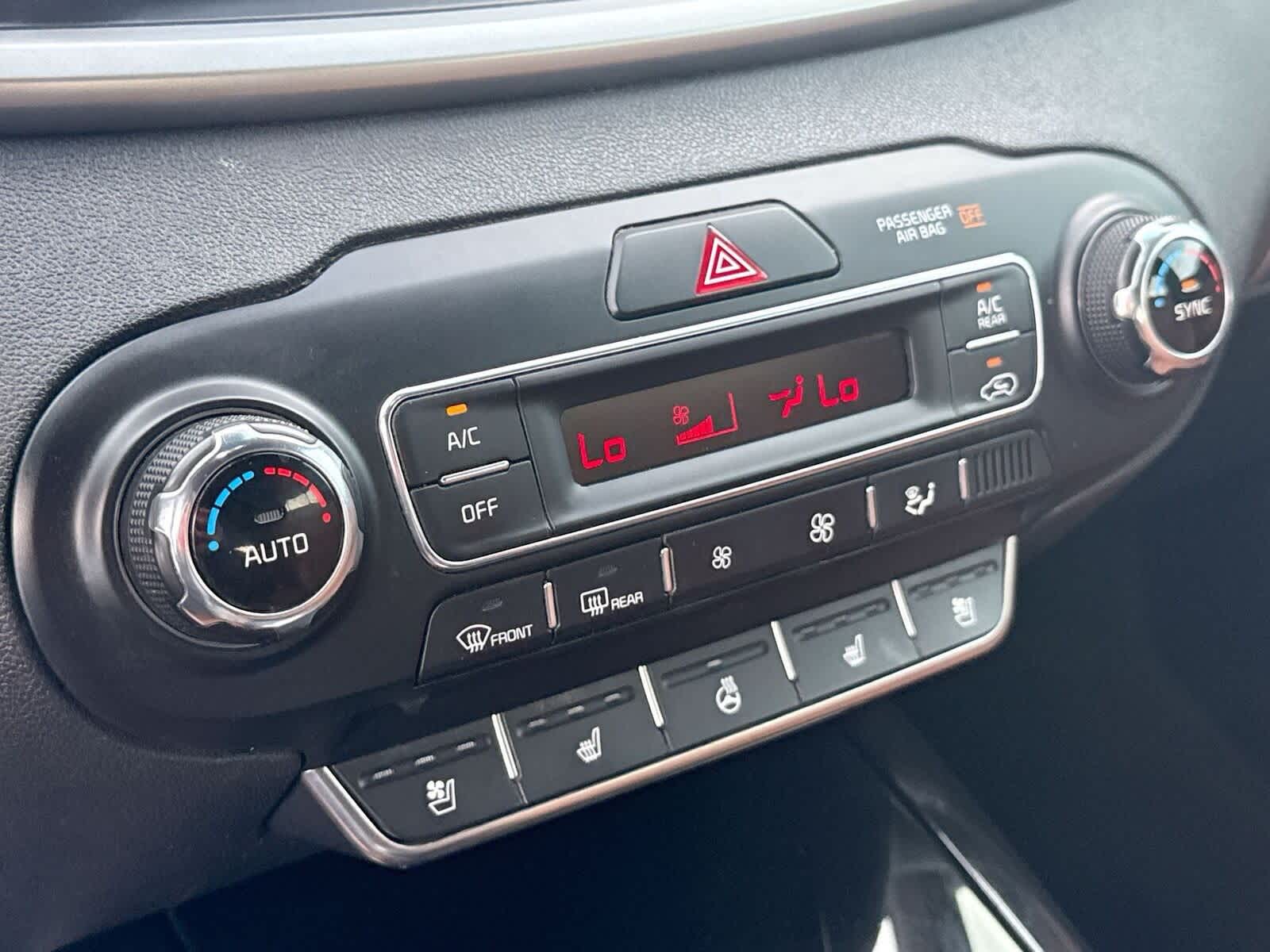 Thumbnail: 2019 Kia Sorento - 22