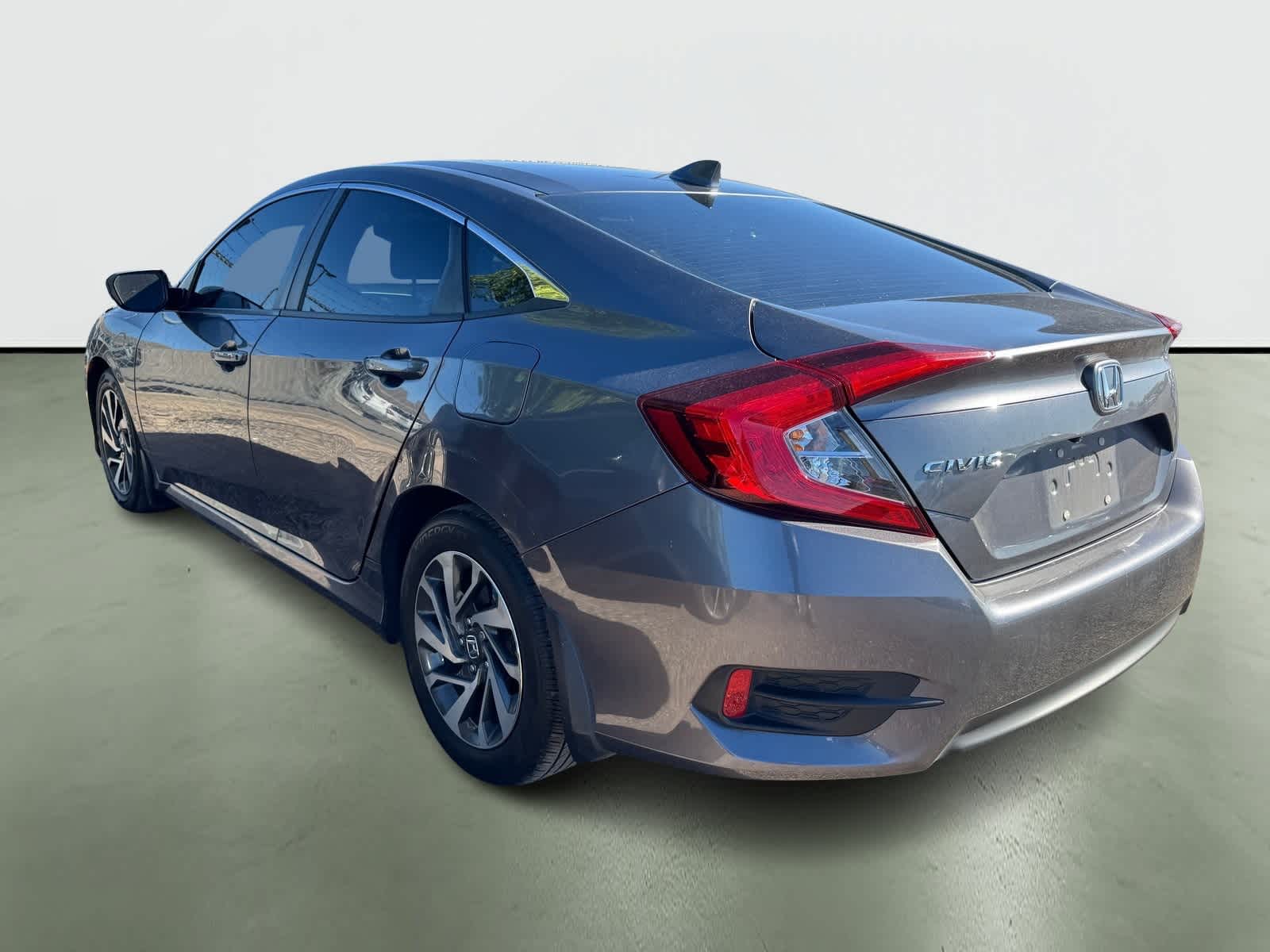 Thumbnail: 2017 Honda Civic - 3