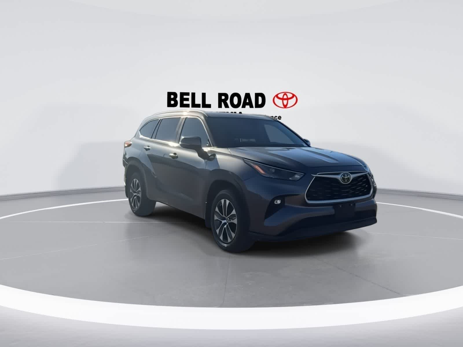 Thumbnail: 2023 Toyota Highlander - 2