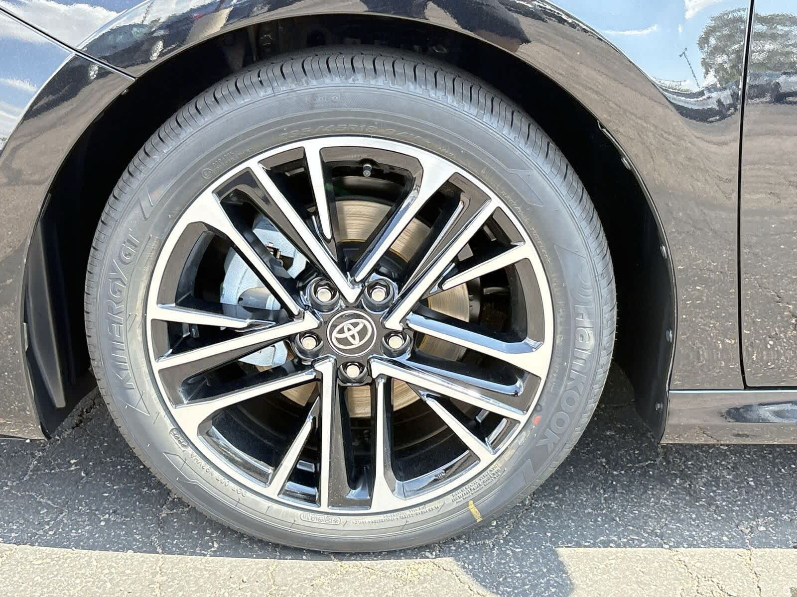 Thumbnail: 2025 Toyota Camry - 10