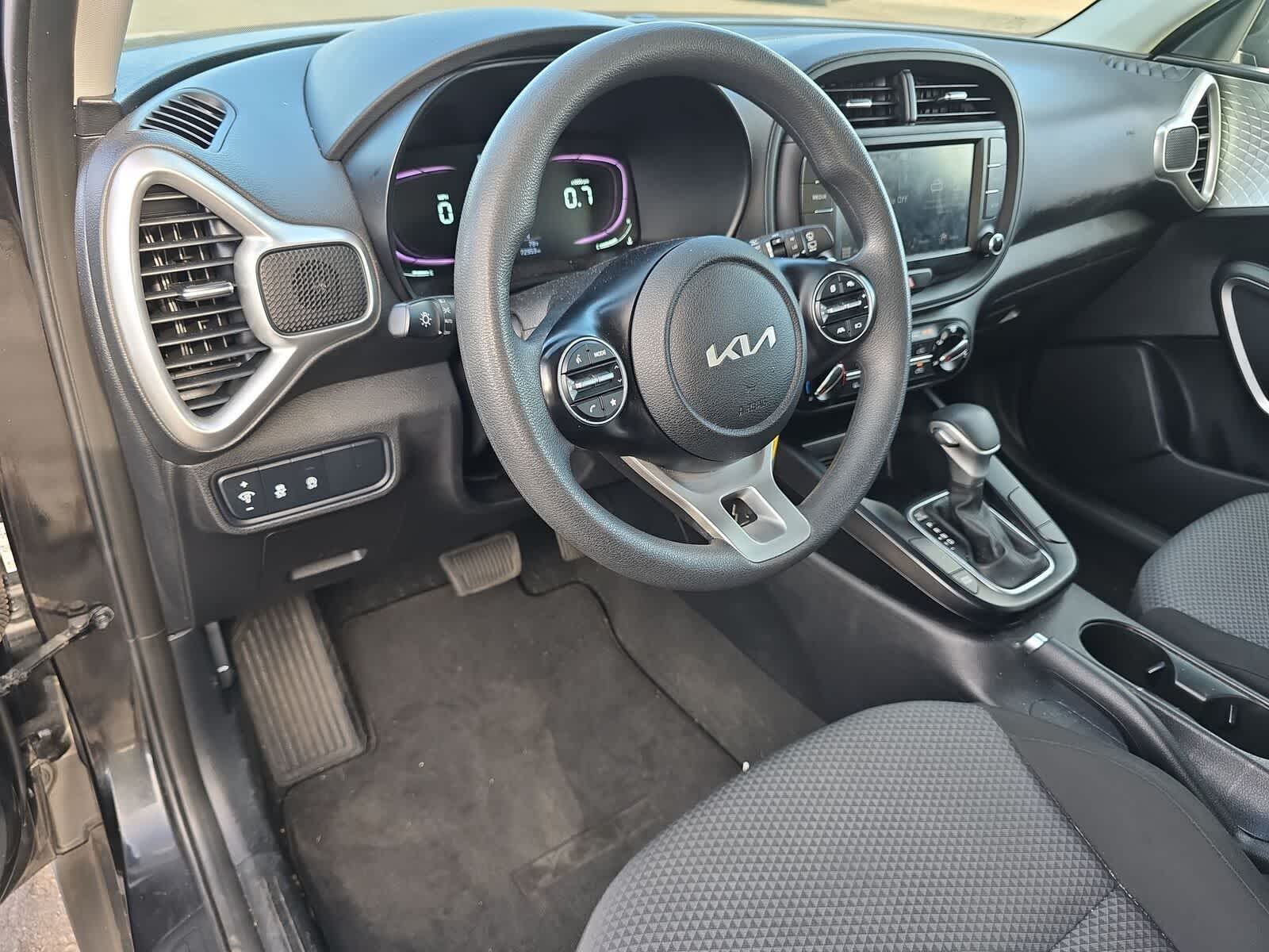 Thumbnail: 2023 Kia Soul - 16