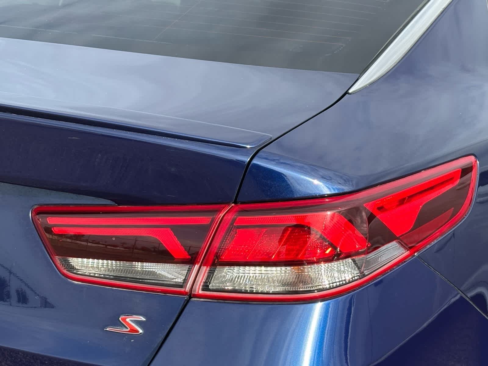 Thumbnail: 2020 Kia Optima - 10