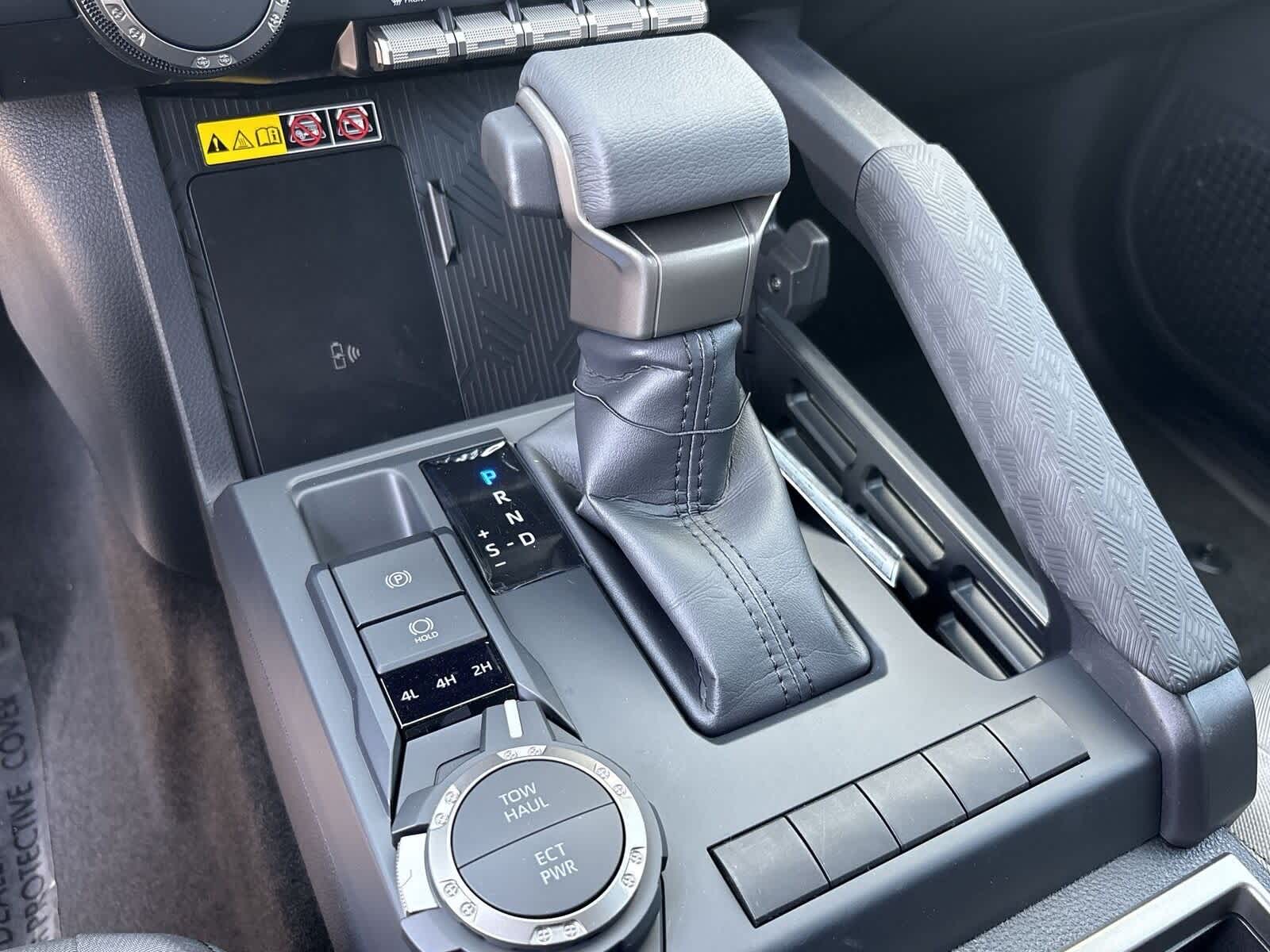 Thumbnail: 2025 Toyota Tacoma - 25