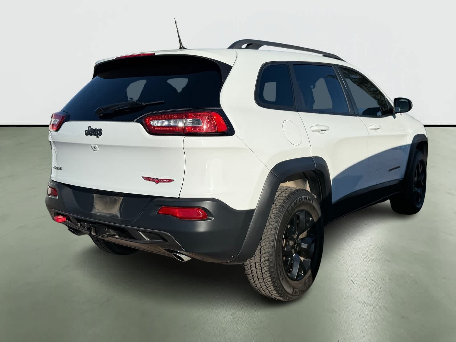 Thumbnail: 2016 Jeep Cherokee - 4