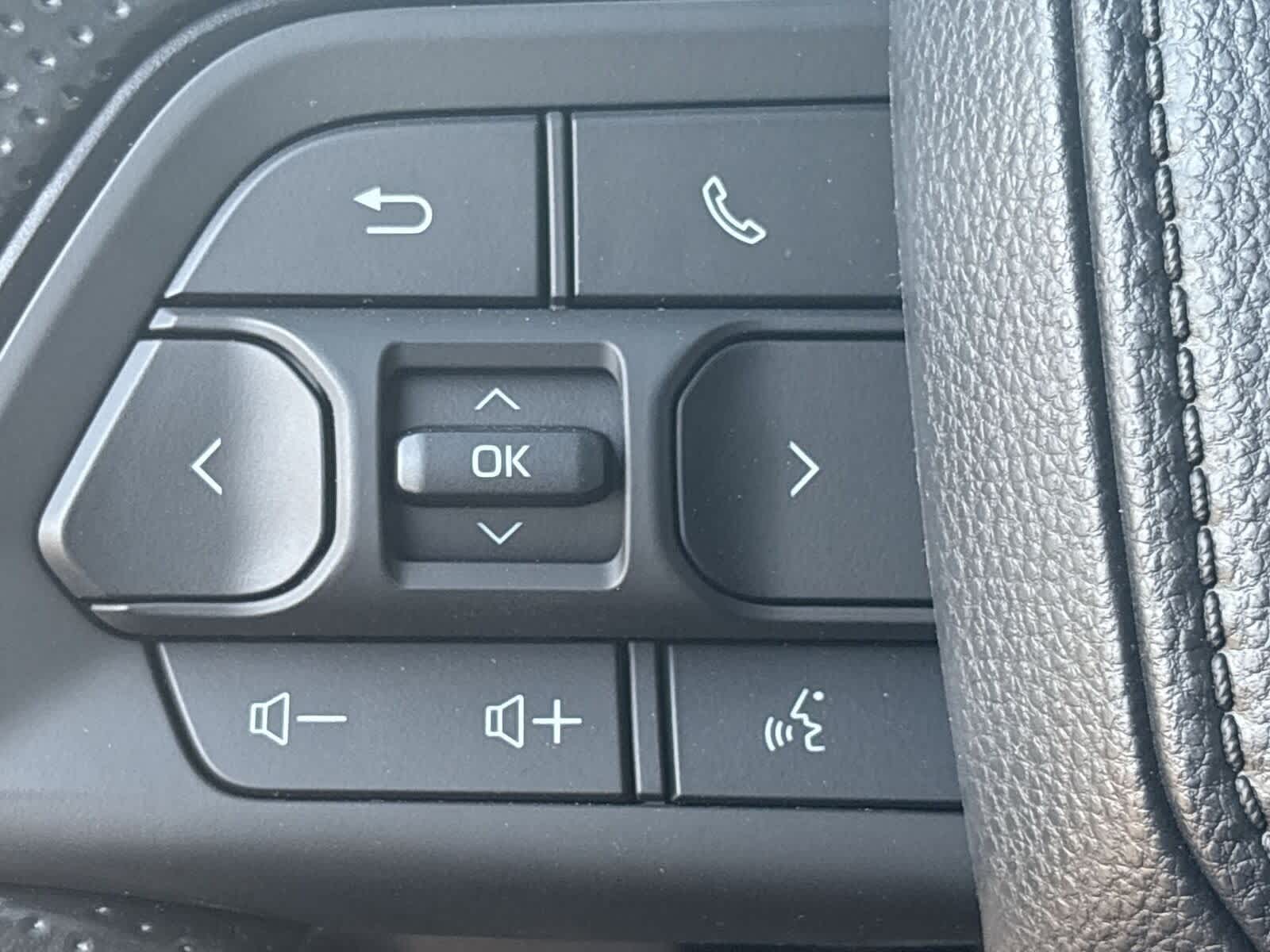 Thumbnail: 2025 Toyota Tacoma - 28