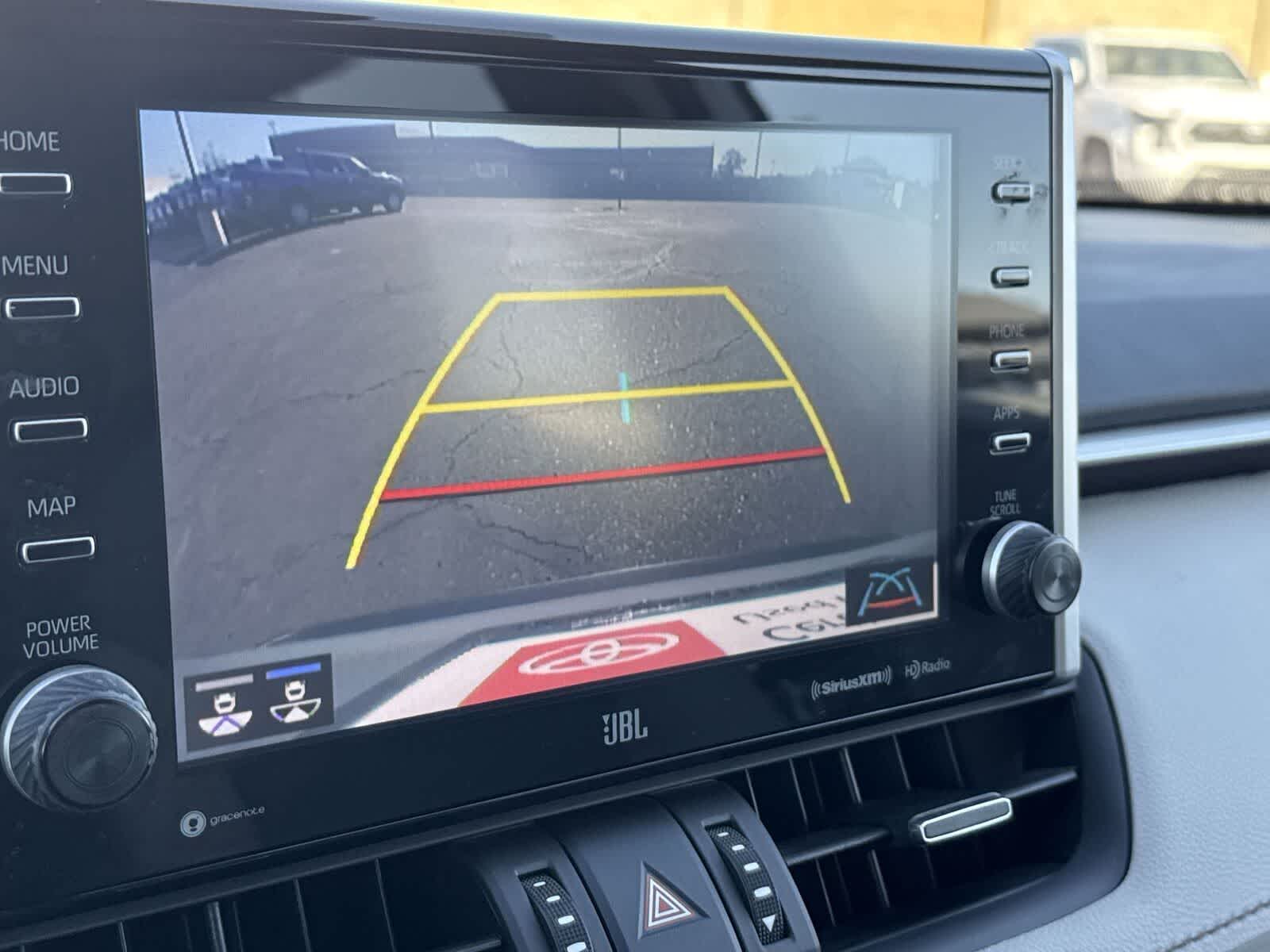 Thumbnail: 2022 Toyota RAV4 - 23