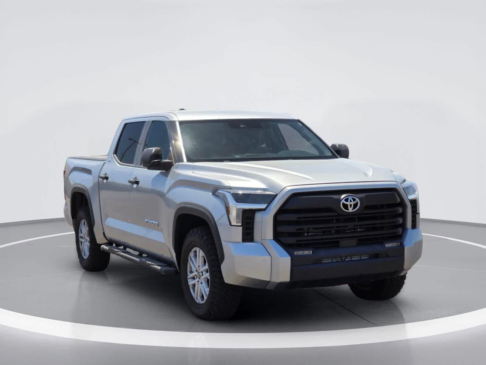 Thumbnail: 2022 Toyota Tundra - 7