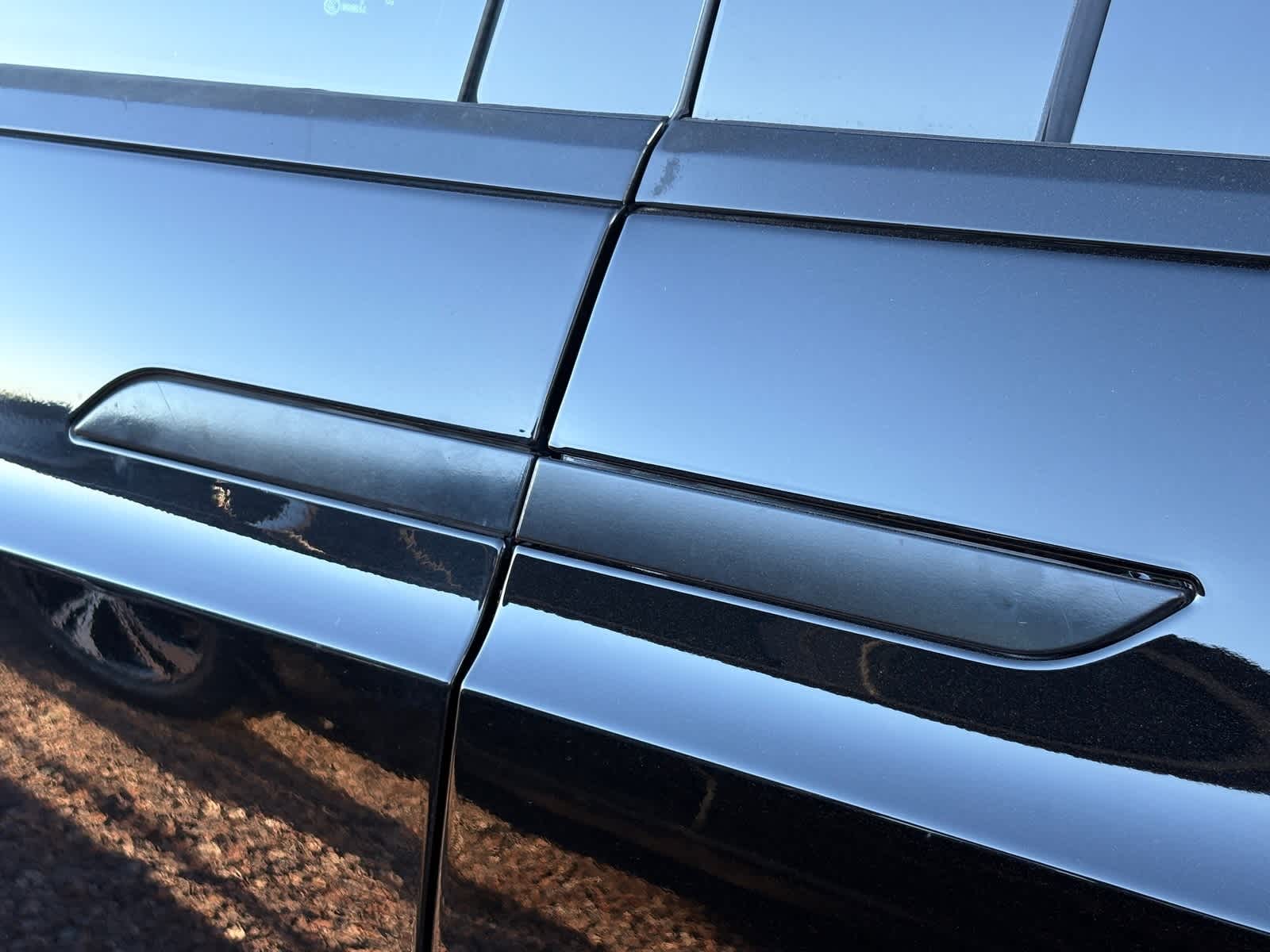 Thumbnail: 2019 Tesla Model X - 19