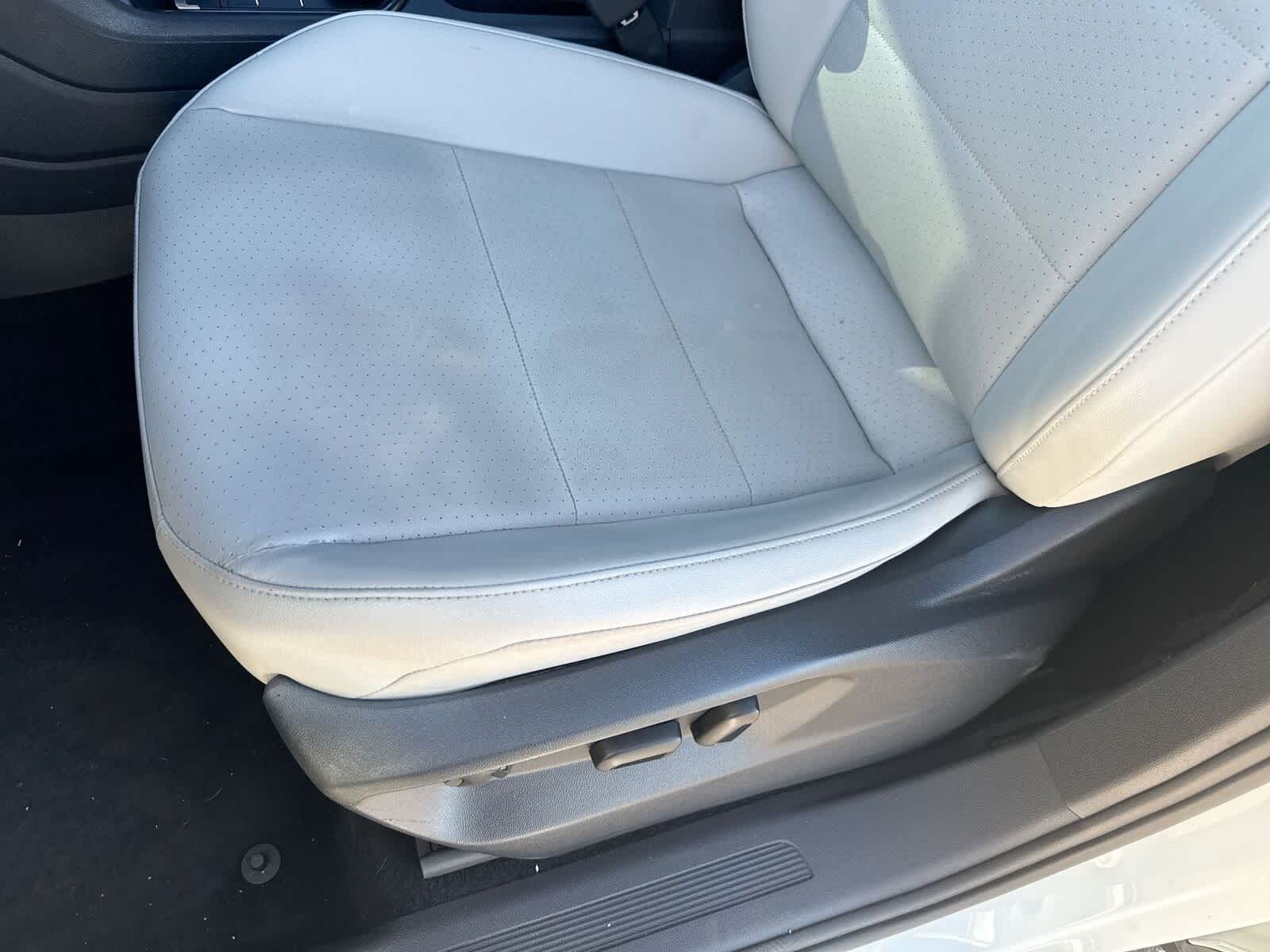 Thumbnail: 2019 Volkswagen Tiguan - 18