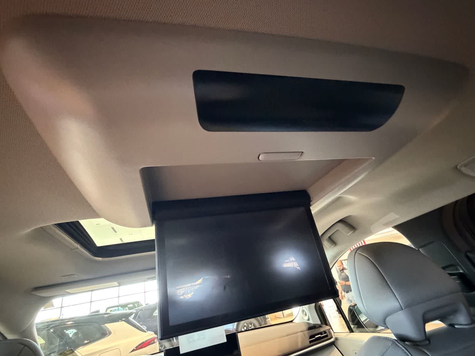 Thumbnail: 2026 Toyota Sienna - 14