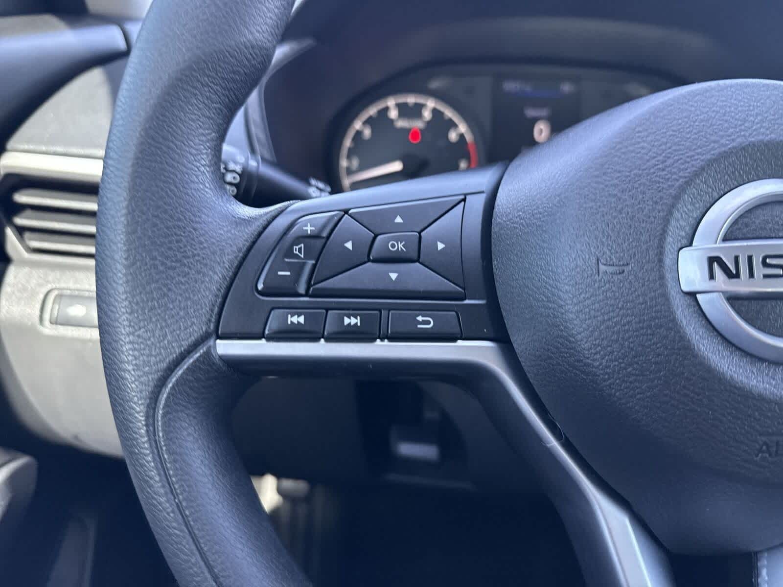 Thumbnail: 2021 Nissan Altima - 27