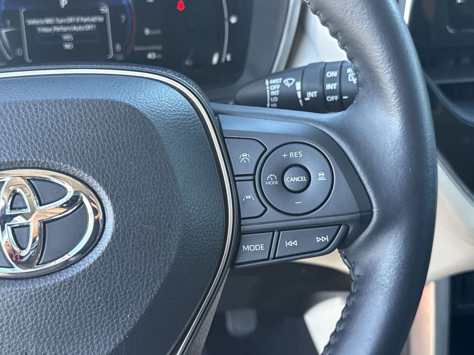 Thumbnail: 2023 Toyota Corolla Cross - 28