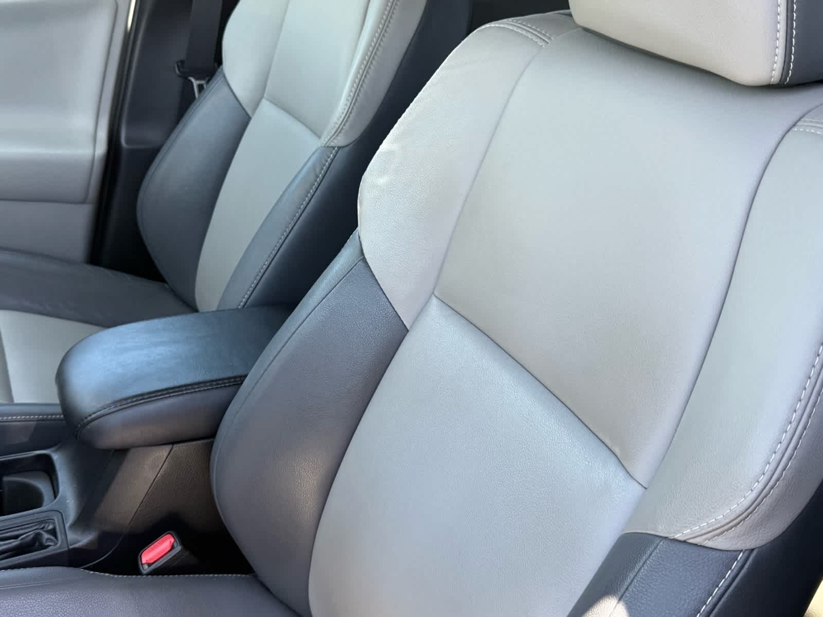Thumbnail: 2013 Toyota RAV4 - 15