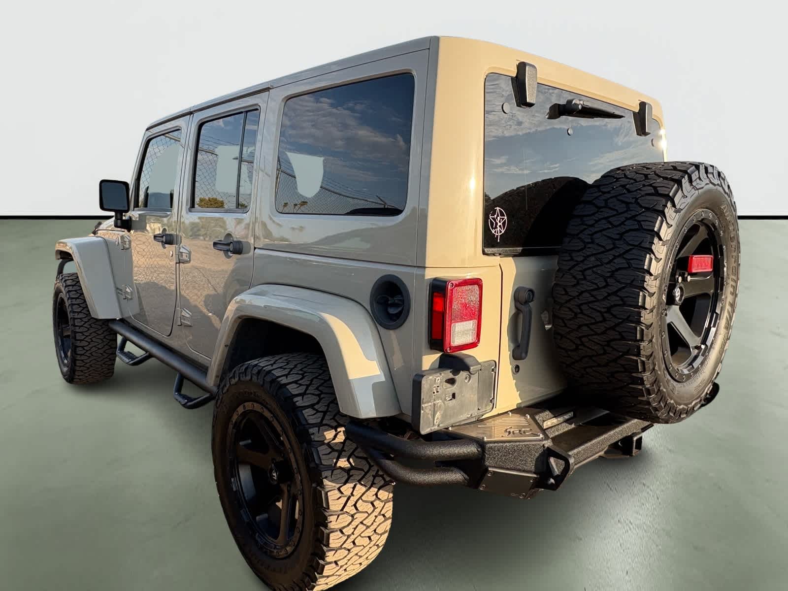 Thumbnail: 2017 Jeep Wrangler - 3