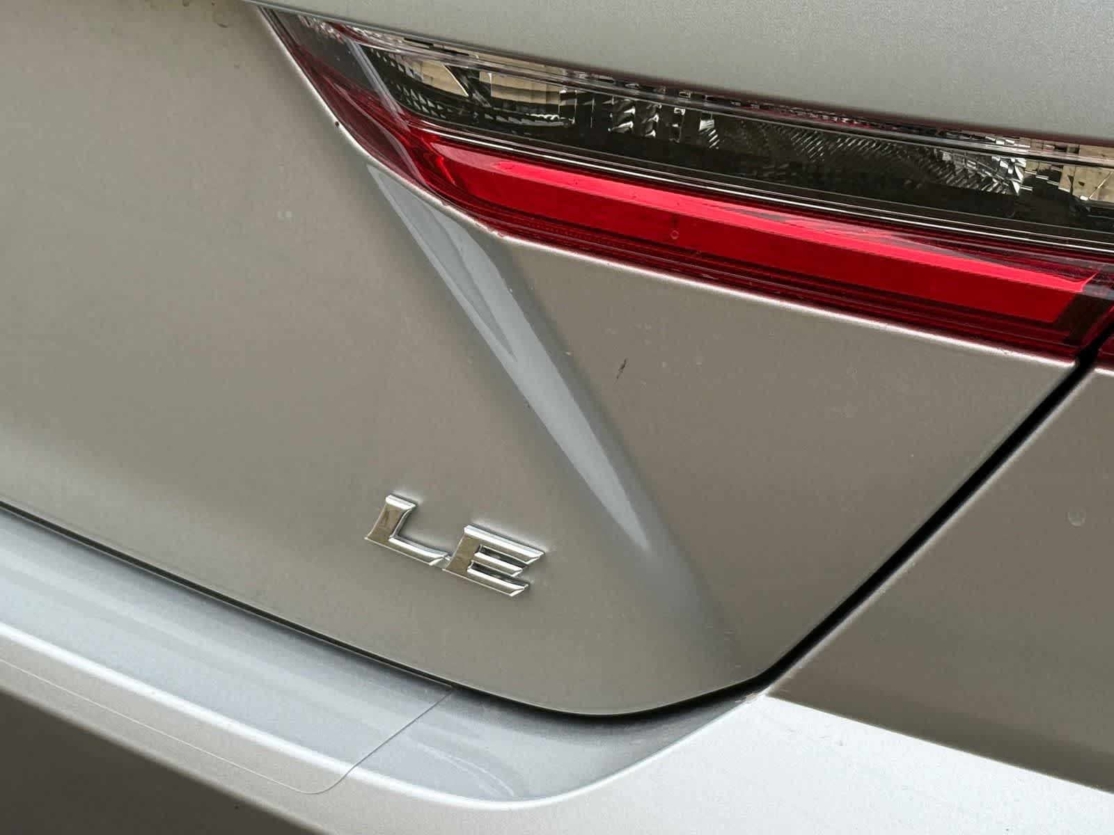 Thumbnail: 2025 Toyota Camry - 11