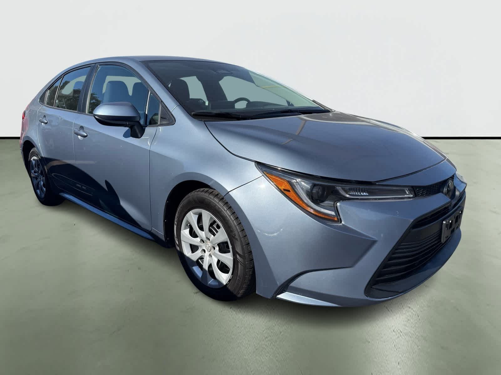 Thumbnail: 2023 Toyota Corolla - 5