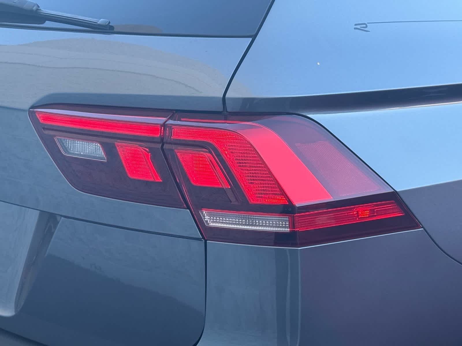 Thumbnail: 2022 Volkswagen Tiguan - 15