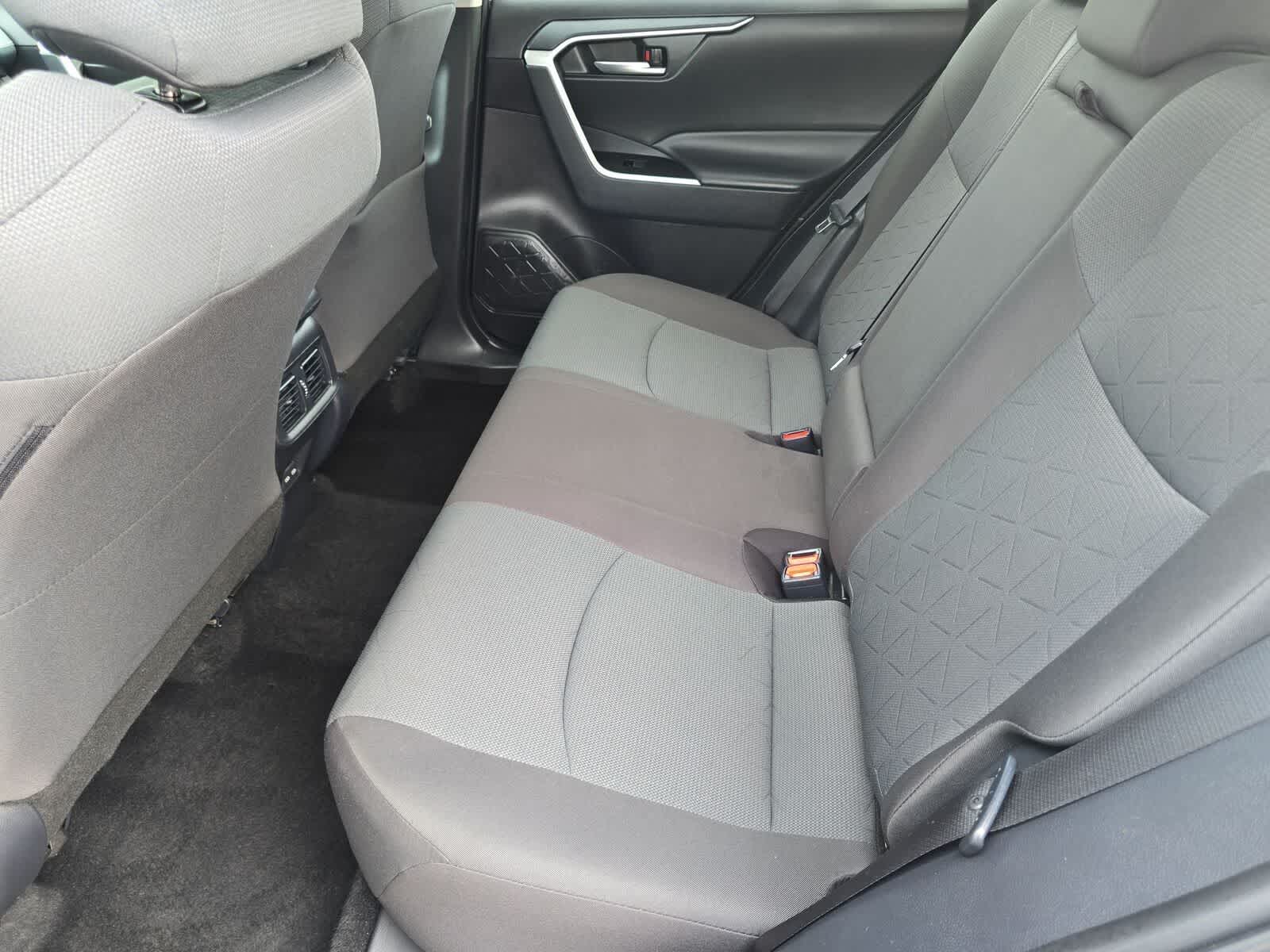 Thumbnail: 2025 Toyota RAV4 - 15