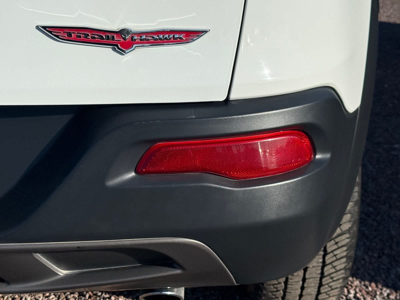 Thumbnail: 2016 Jeep Cherokee - 14