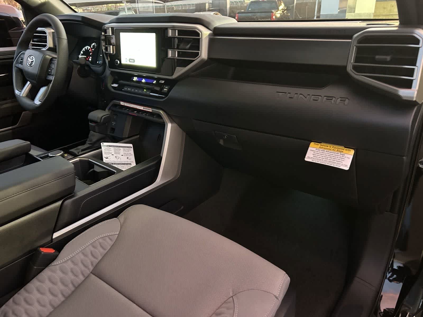 Thumbnail: 2025 Toyota Tundra - 12